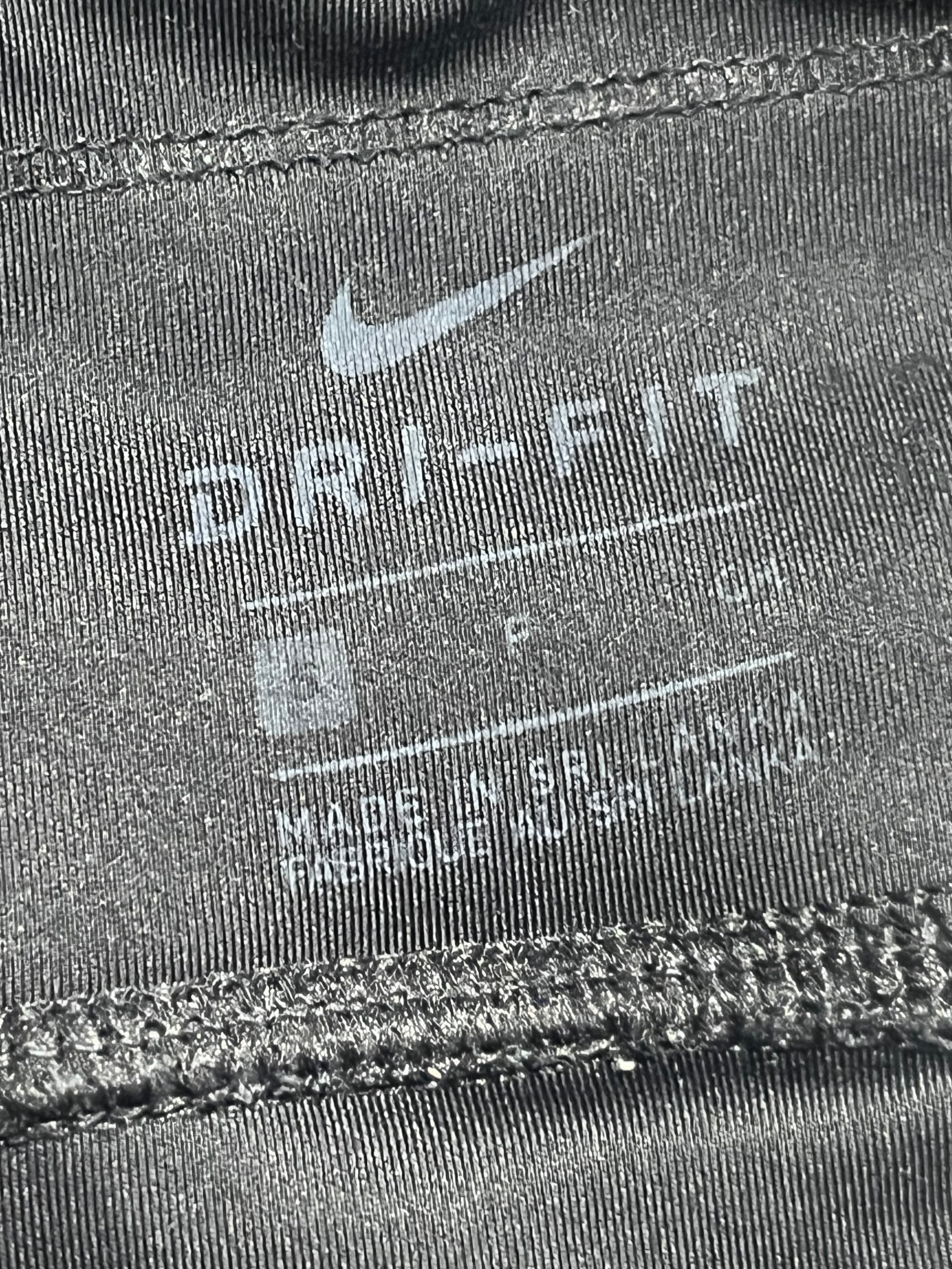 Black Nike Women’s Dri Fit Trail Running 1/2 Tights