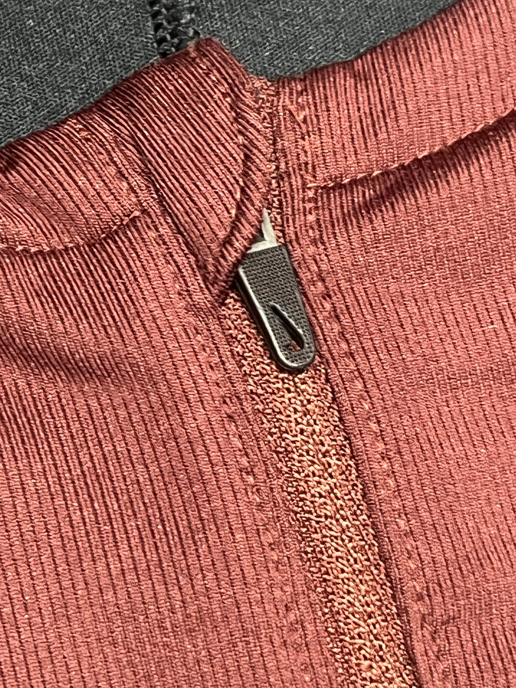 Burgundy/Black Nike Men’s Dri Fit Trail Element 1/2 Zip Top