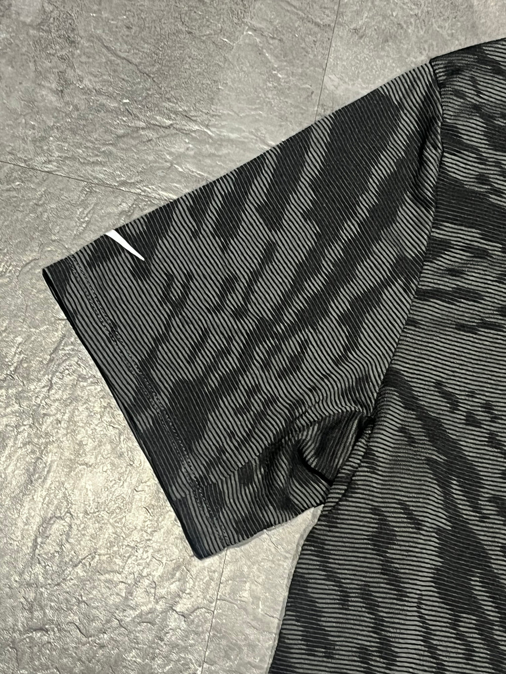Black/Grey Camo Nike Men’s Dri Fit Rise 365 Running Division T Shirt