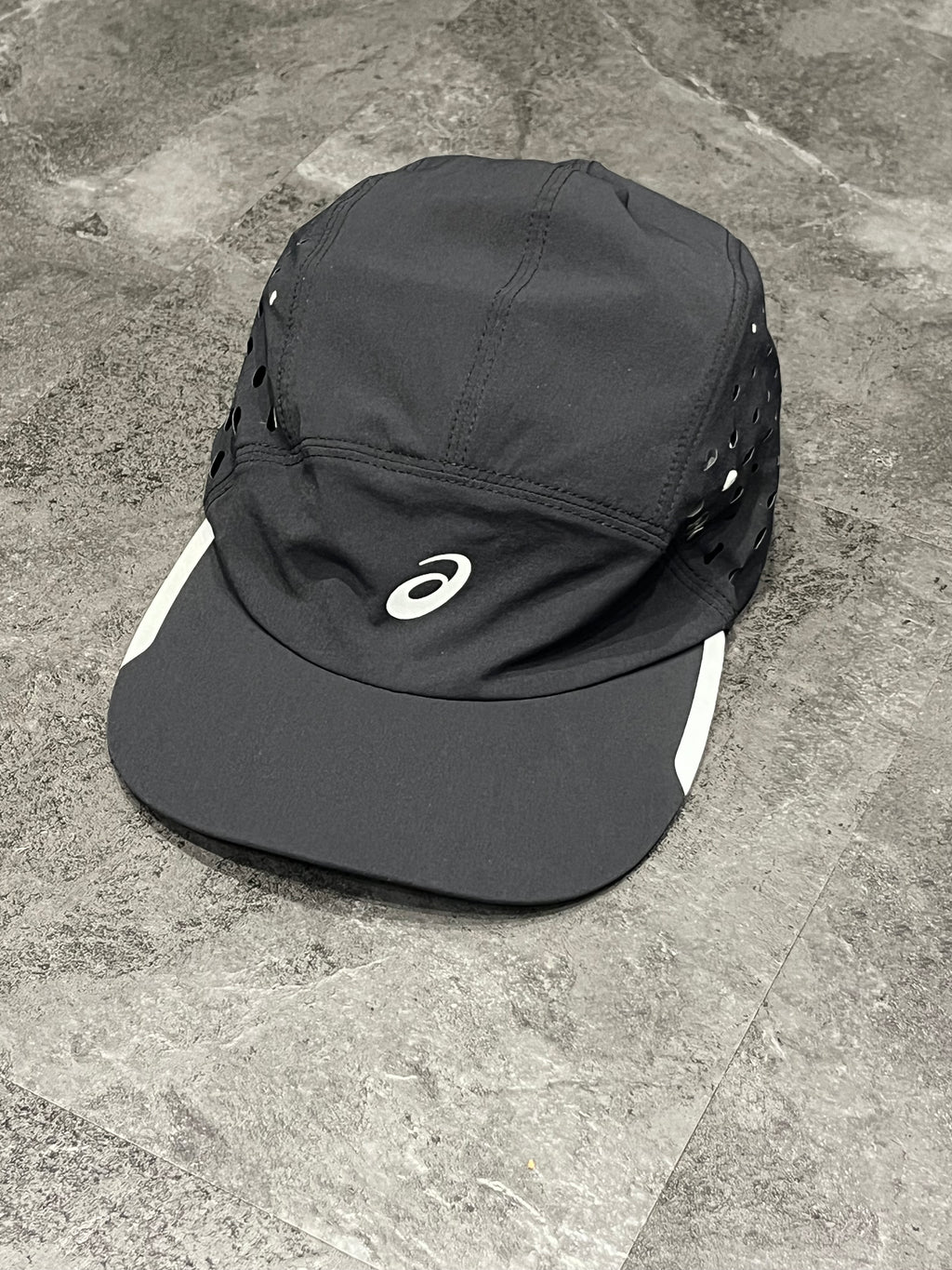 Black ASICS Ultra Lightweight Running Cap