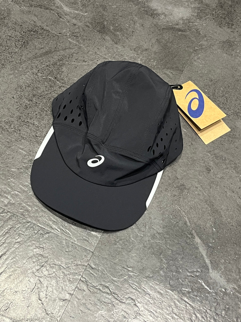 Performance Black Asics Lightweight Running Cap - Unisex