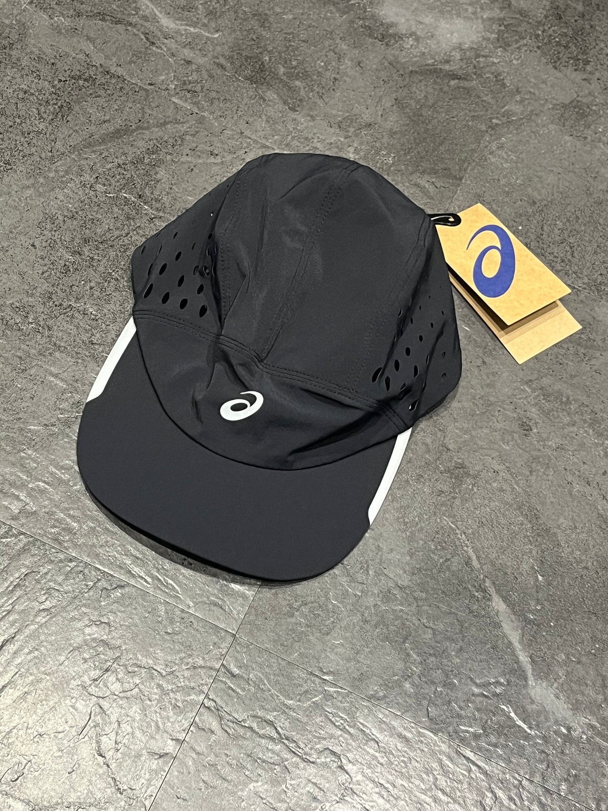Performance Black Asics Lightweight Running Cap - Unisex