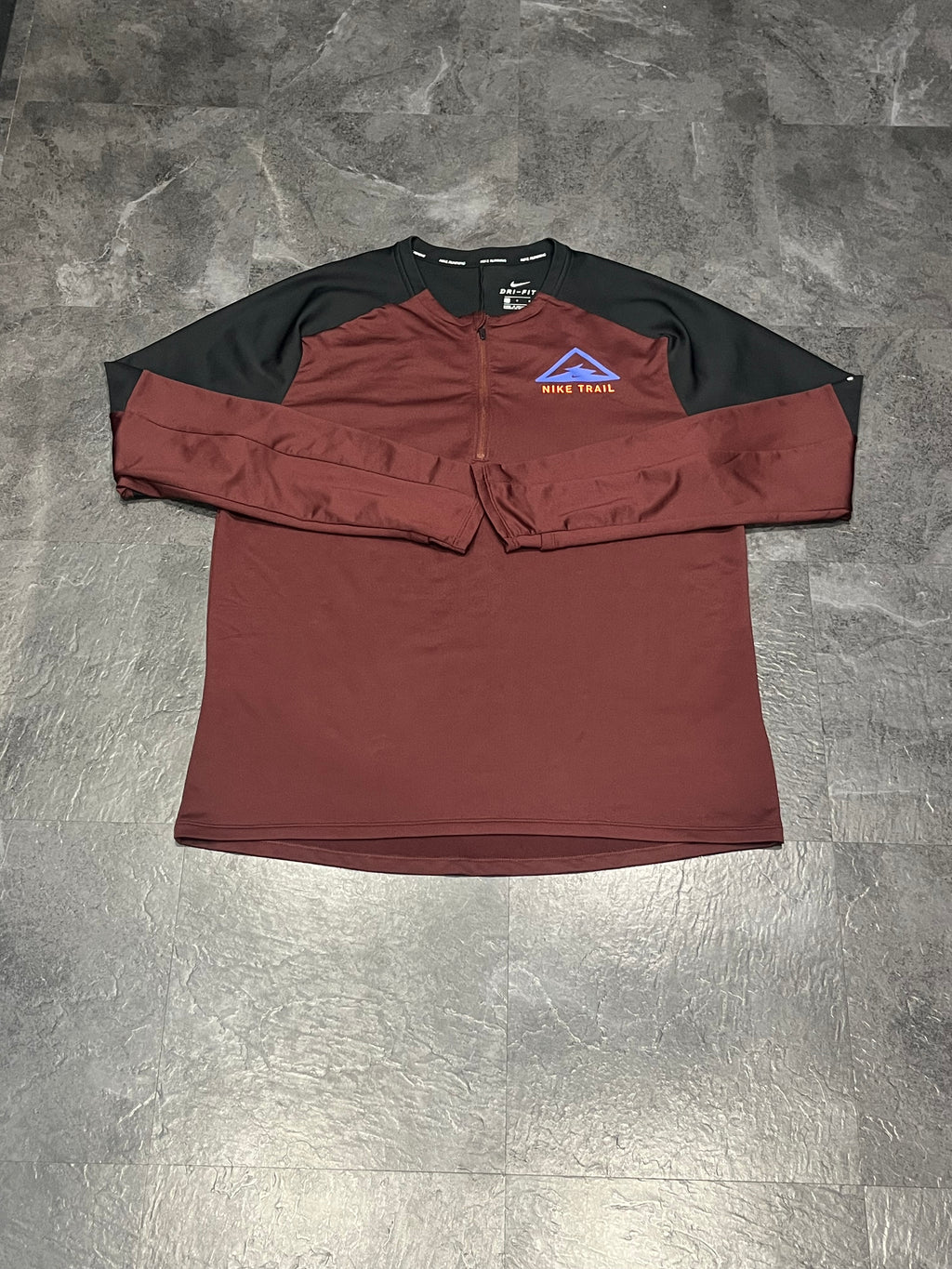 Burgundy/Black Nike Men’s Dri Fit Trail Element 1/2 Zip Top