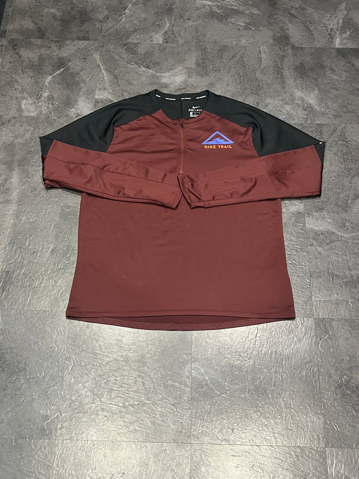 Burgundy/Black Nike Men’s Dri Fit Trail Element 1/2 Zip Top