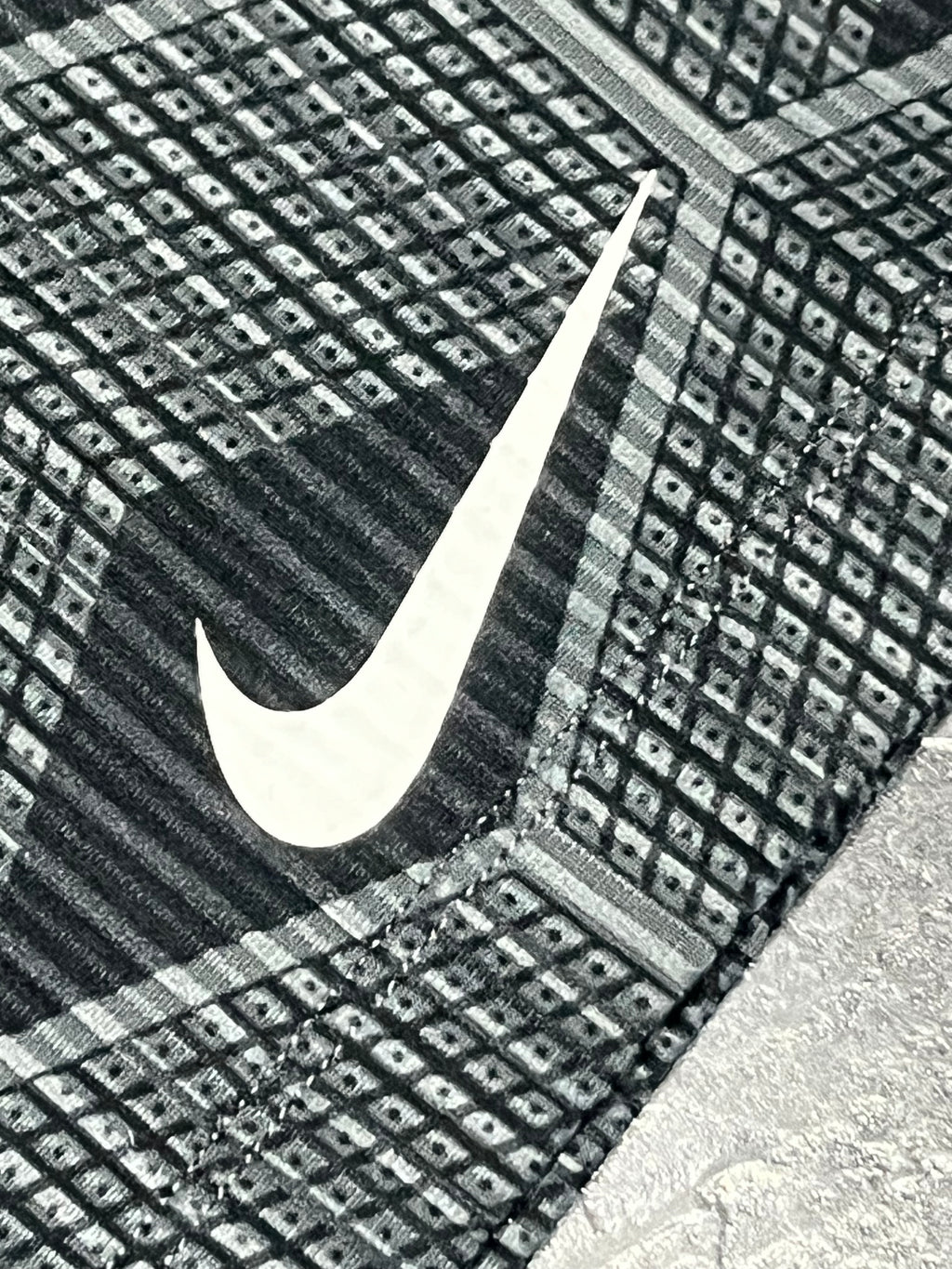 Black / Grey Nike Men’s Team Kenya Aeroswift Racing 1/2 Tights