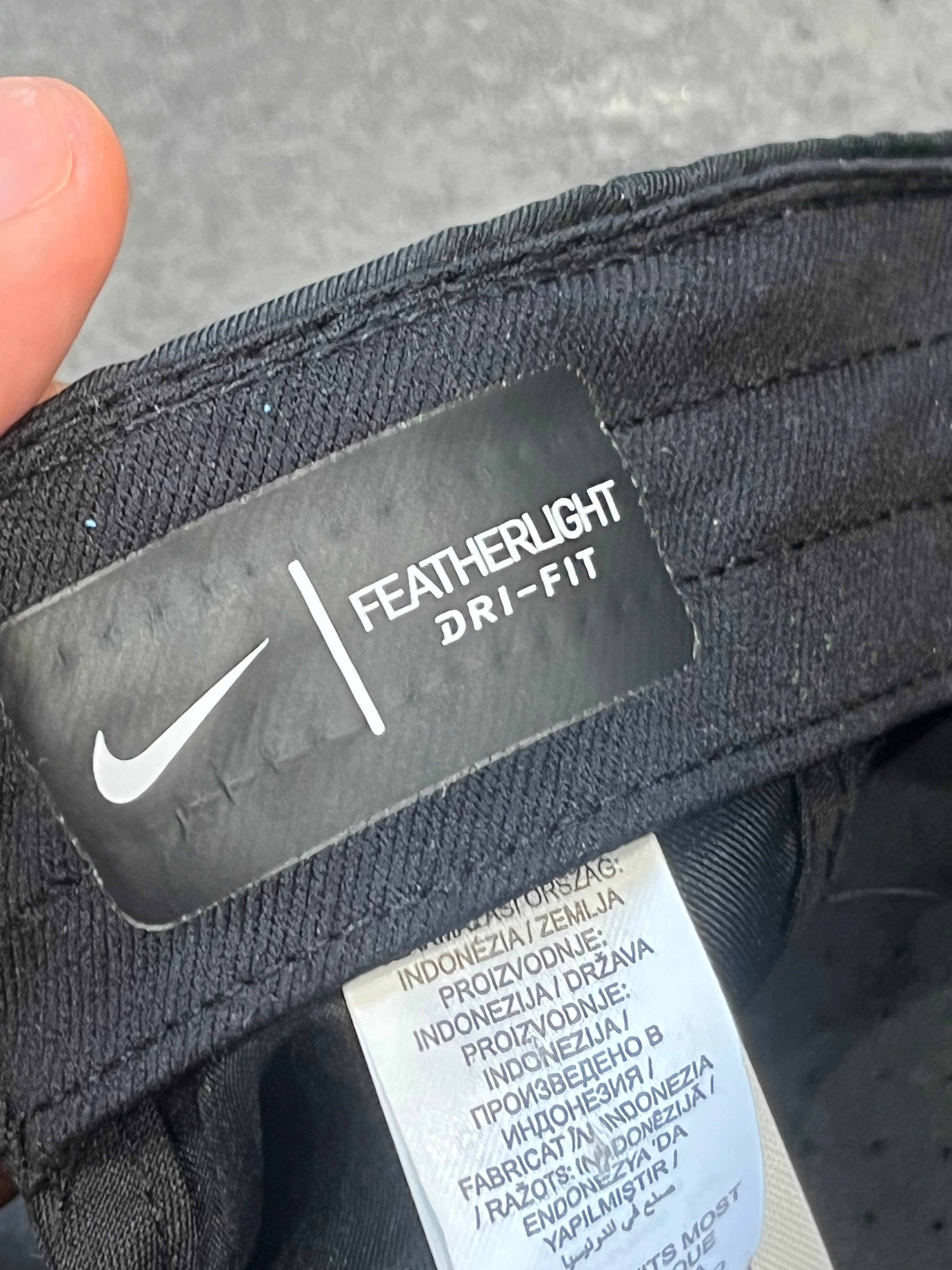 Black Nike Dri Fit Featherlight Running Cap