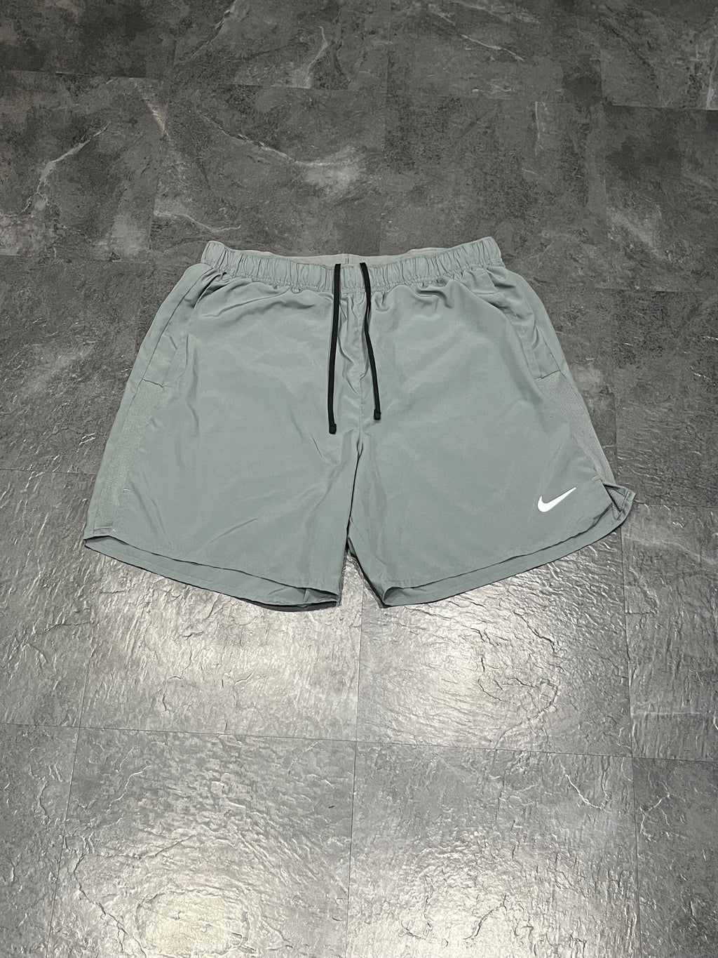 Grey Nike Men’s Dri Fit Challenger 7” Running Shorts