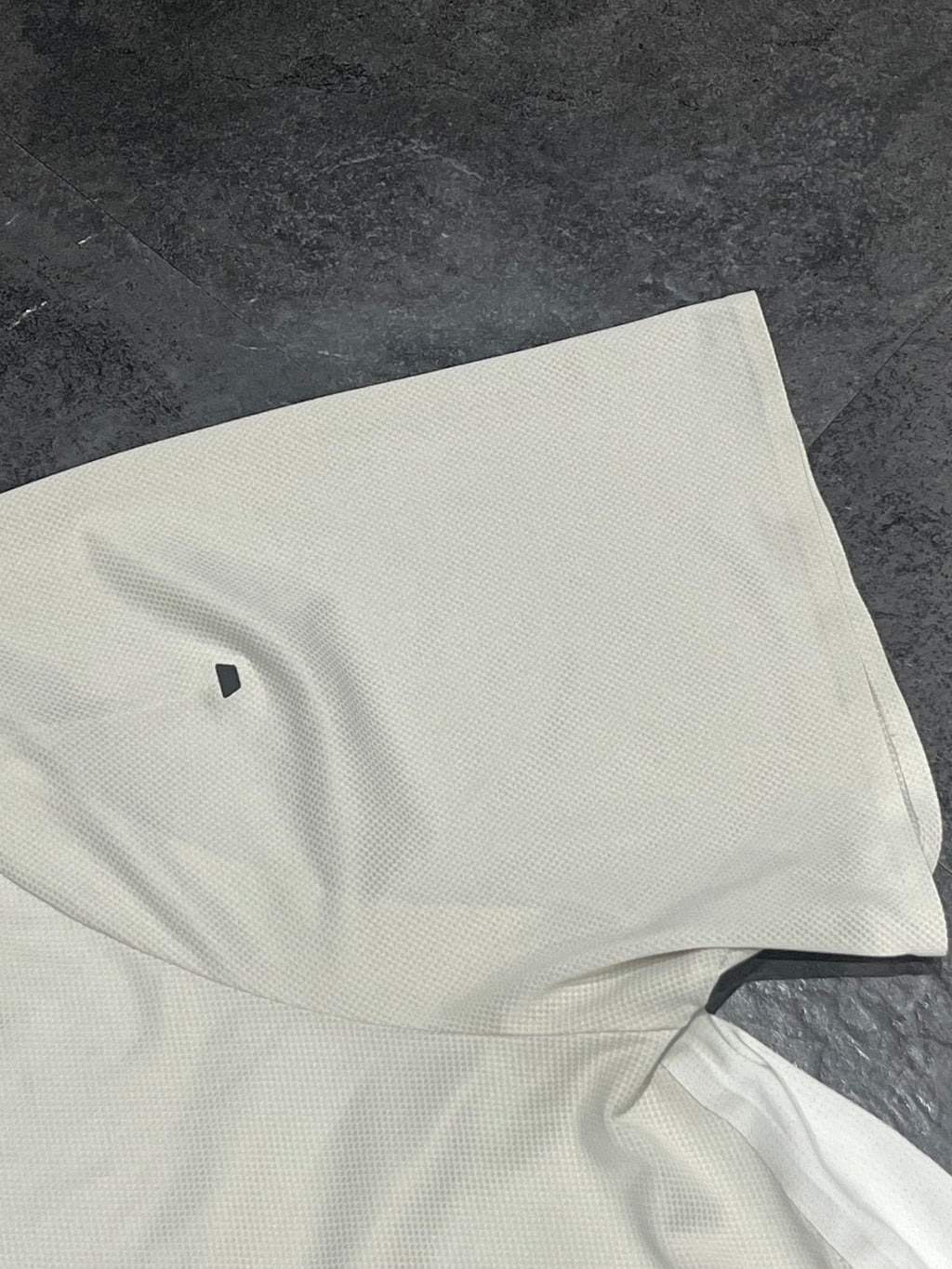 White/Beige On Running Men’s Performance T Shirt
