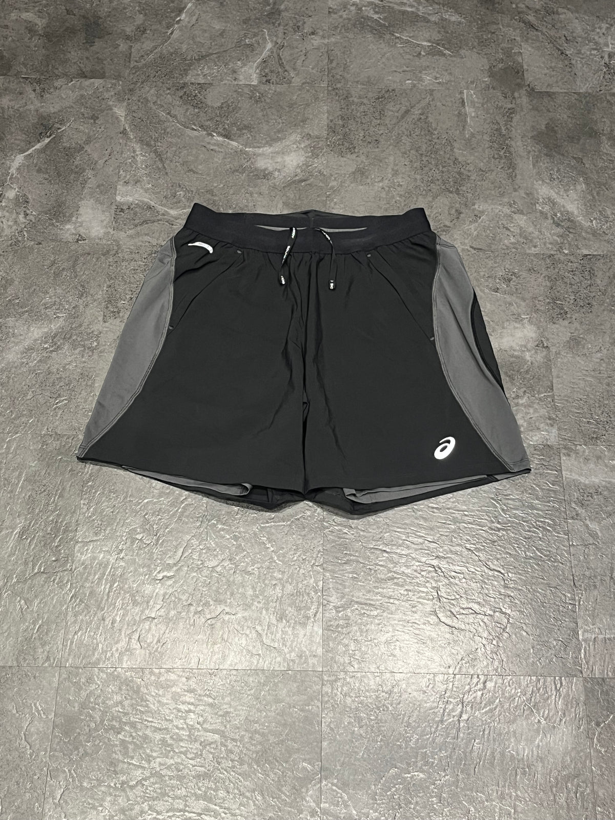 Black & Grey Asics Men’s  Actibreeze Road 5” 2IN1 Running Shorts