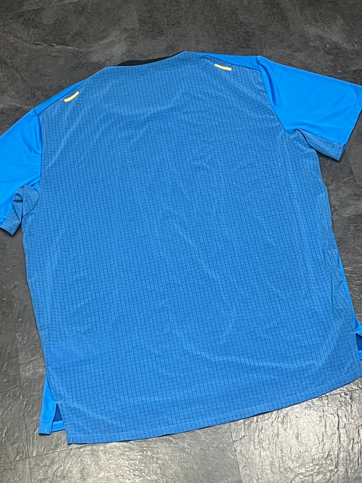 Blue/Yellow Nike Men’s Dri Fit Rise 365 Trail Running T Shirt