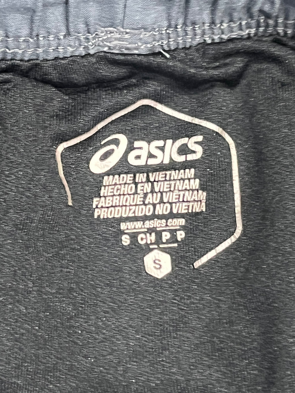 Grey & Yellow Asics Men’s Icon 7” Running Shorts