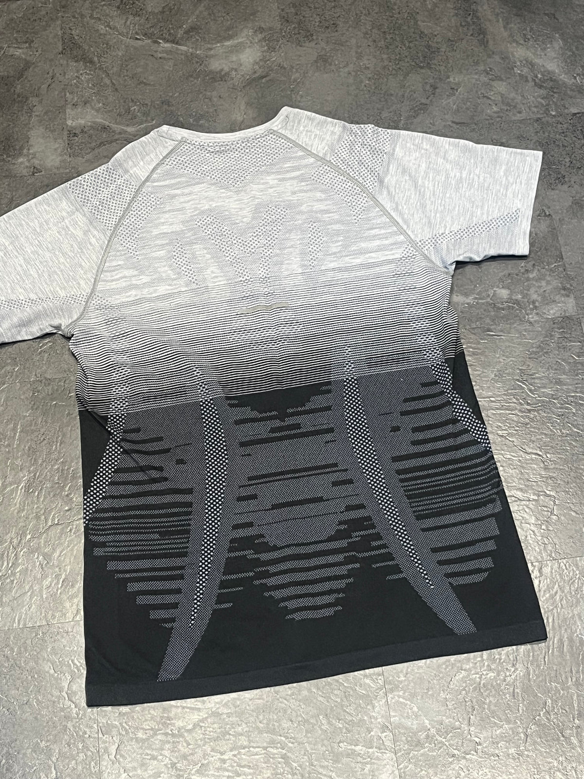 Grey/Black Asics Men’s Actibreeze Seamless Running T Shirt