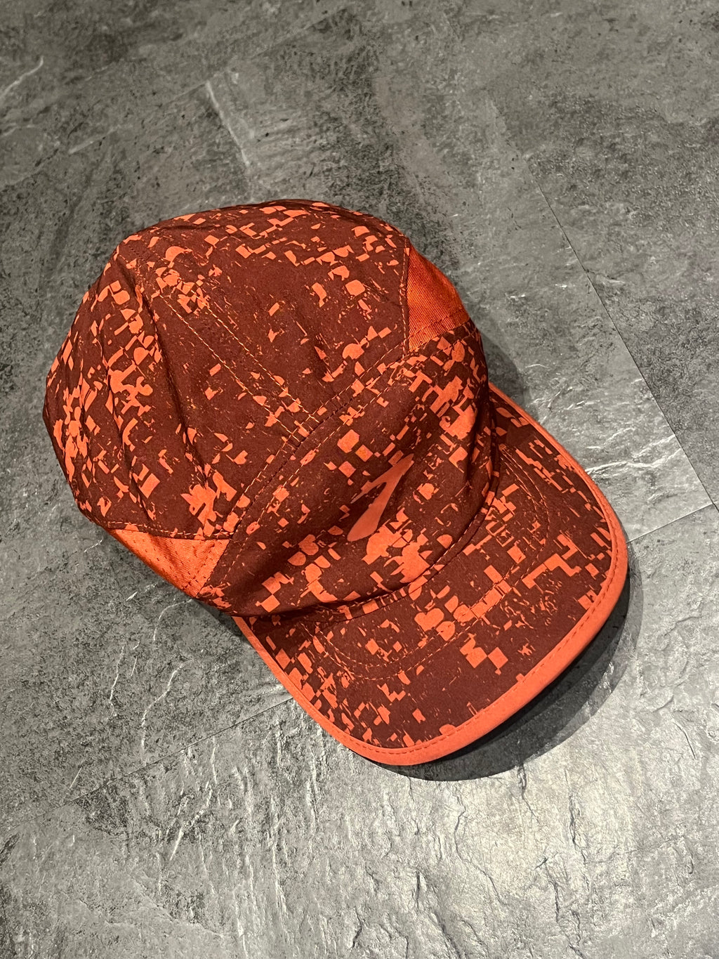 Maroon Brooks Chaser Running Cap