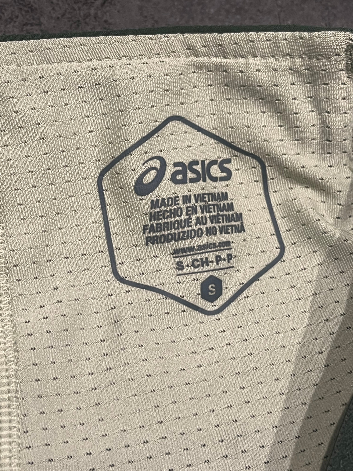 Green & Beige Asics Men’s Road 2in1 5” Running Shorts