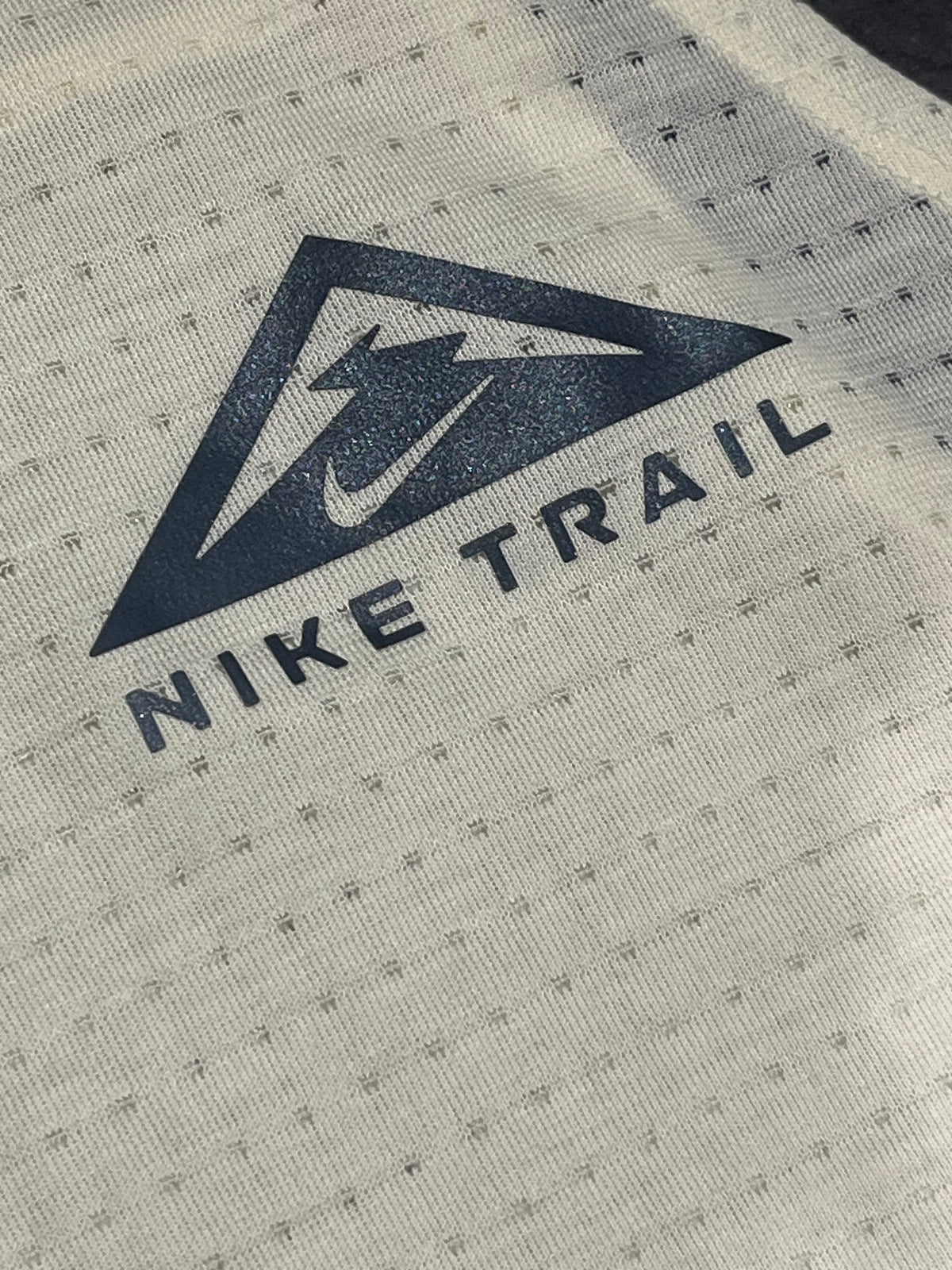 Cream / Beige Nike Men’s Dri Fit Trail Running Singlet