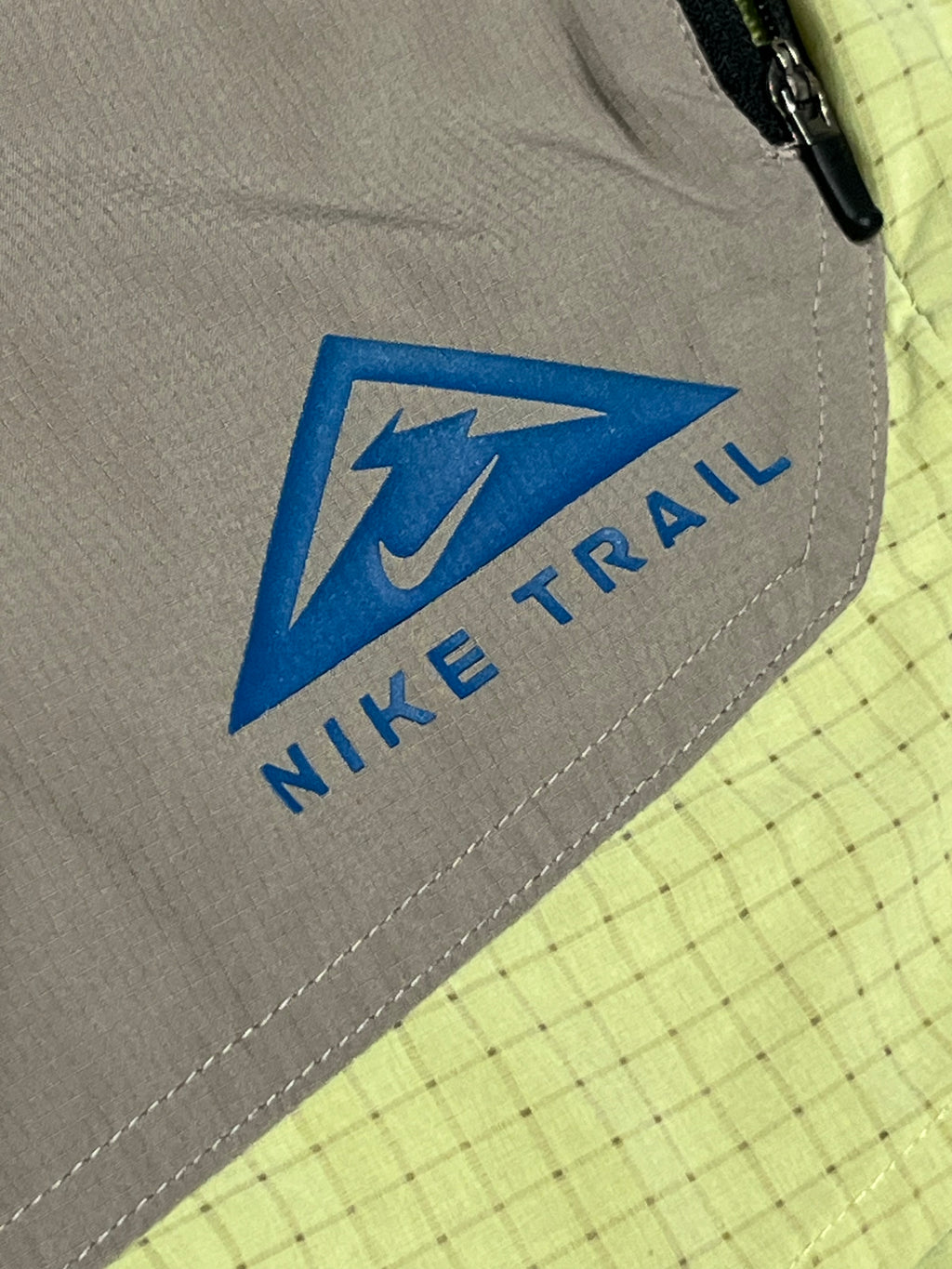 Lemon & Moon Fossil Nike Men’s Dri Fit Trail 5” Running Shorts