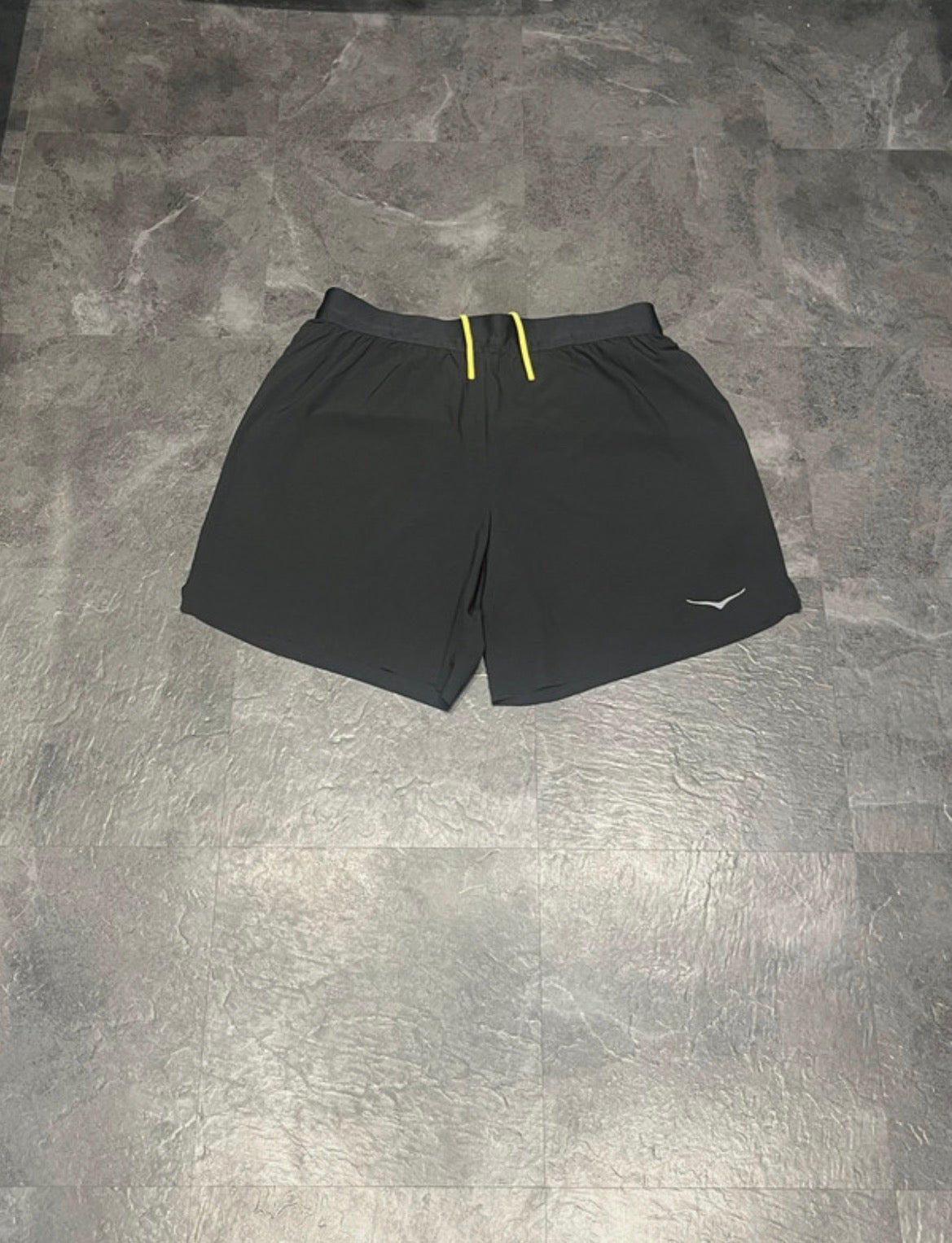 Black Hoka Men’s Glide 7” Racing Shorts