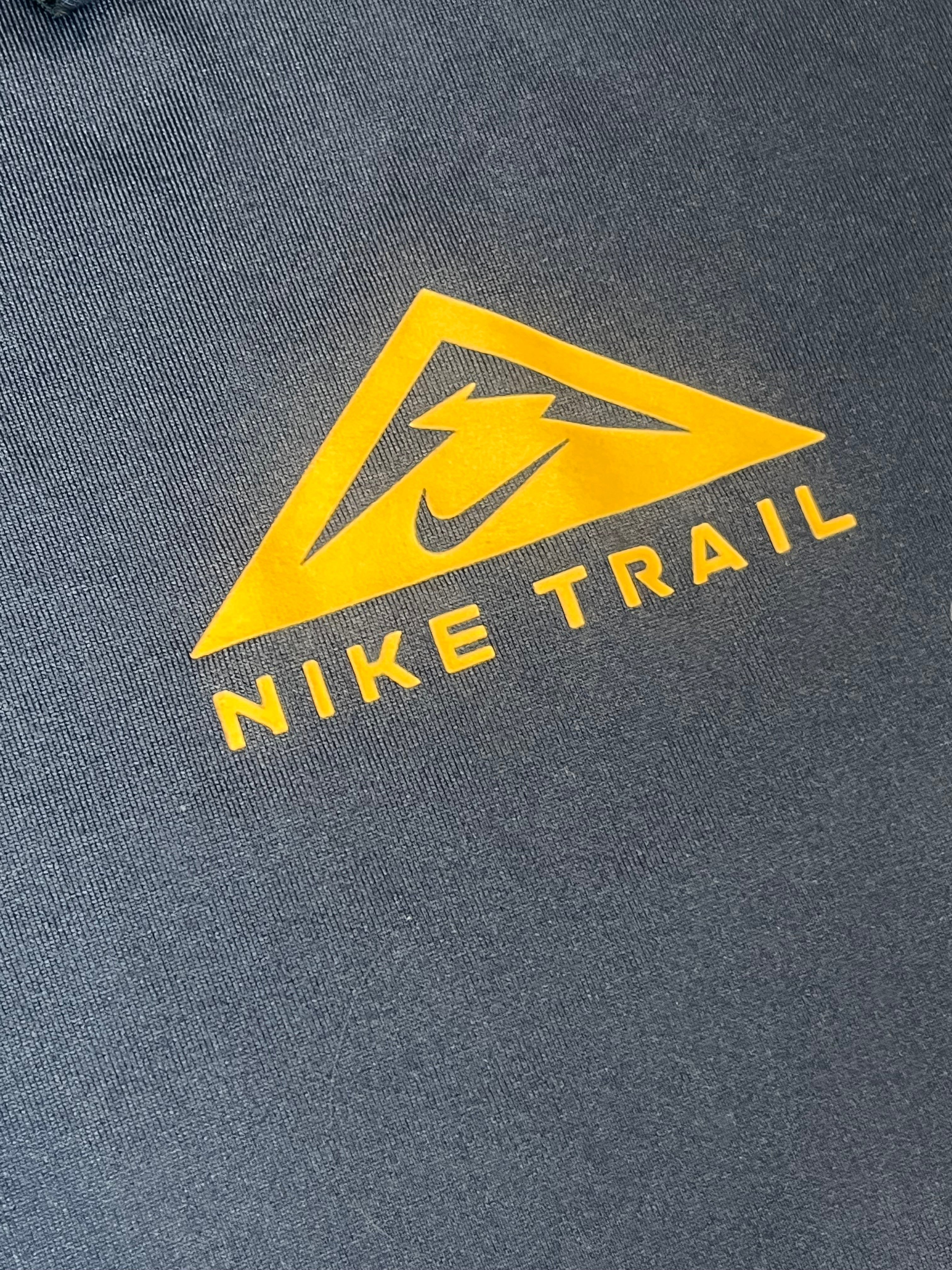 Green & Blue Nike Men’s Dri Fit Trail Element 1/2 Zip Top