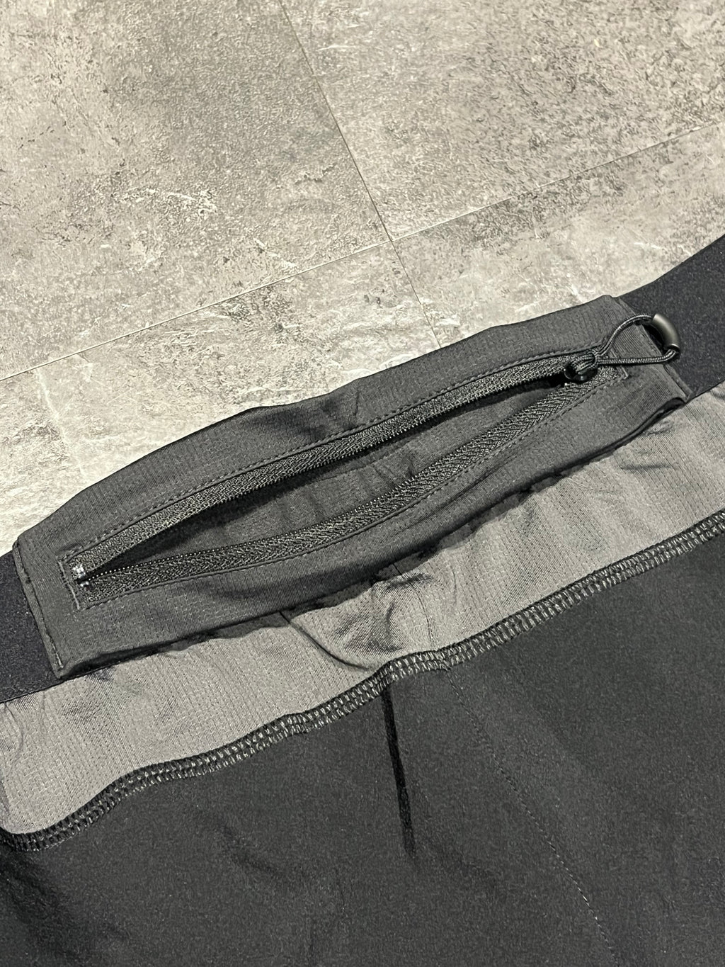 Black & Grey Asics Men’s Actibreeze 2in1 5” Running Shorts