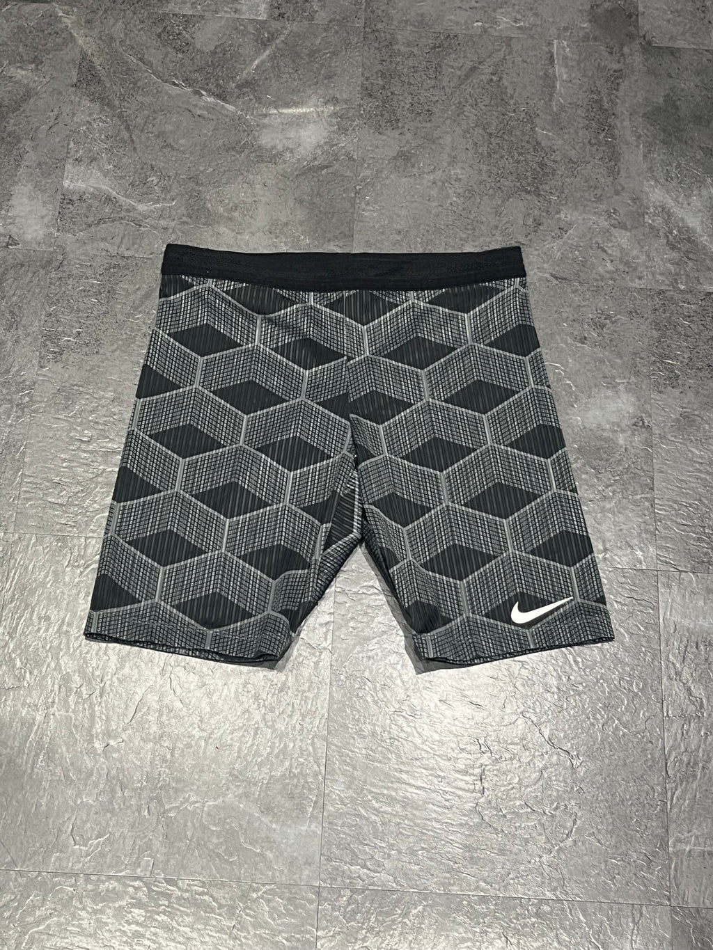 Black / Grey Nike Men’s Team Kenya Aeroswift Racing 1/2 Tights