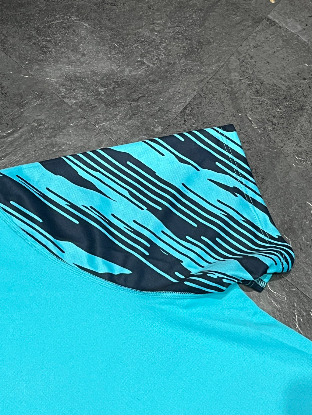 Aqua & Black Camo Asics Men’s Core Running T Shirt