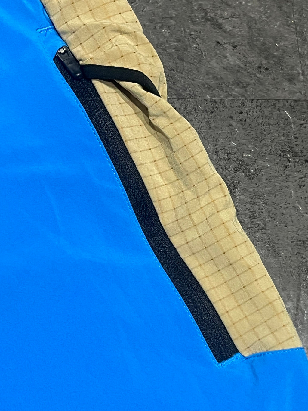 Blue & Beige Nike Men’s Dri Fit Trail “Second Sunrise” 7” Brief Lined Running Shorts