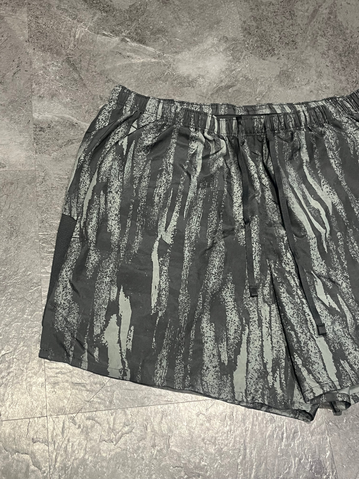 Black & Grey Nike Men’s Dri Fit Wild Run Challenger 7” Shorts
