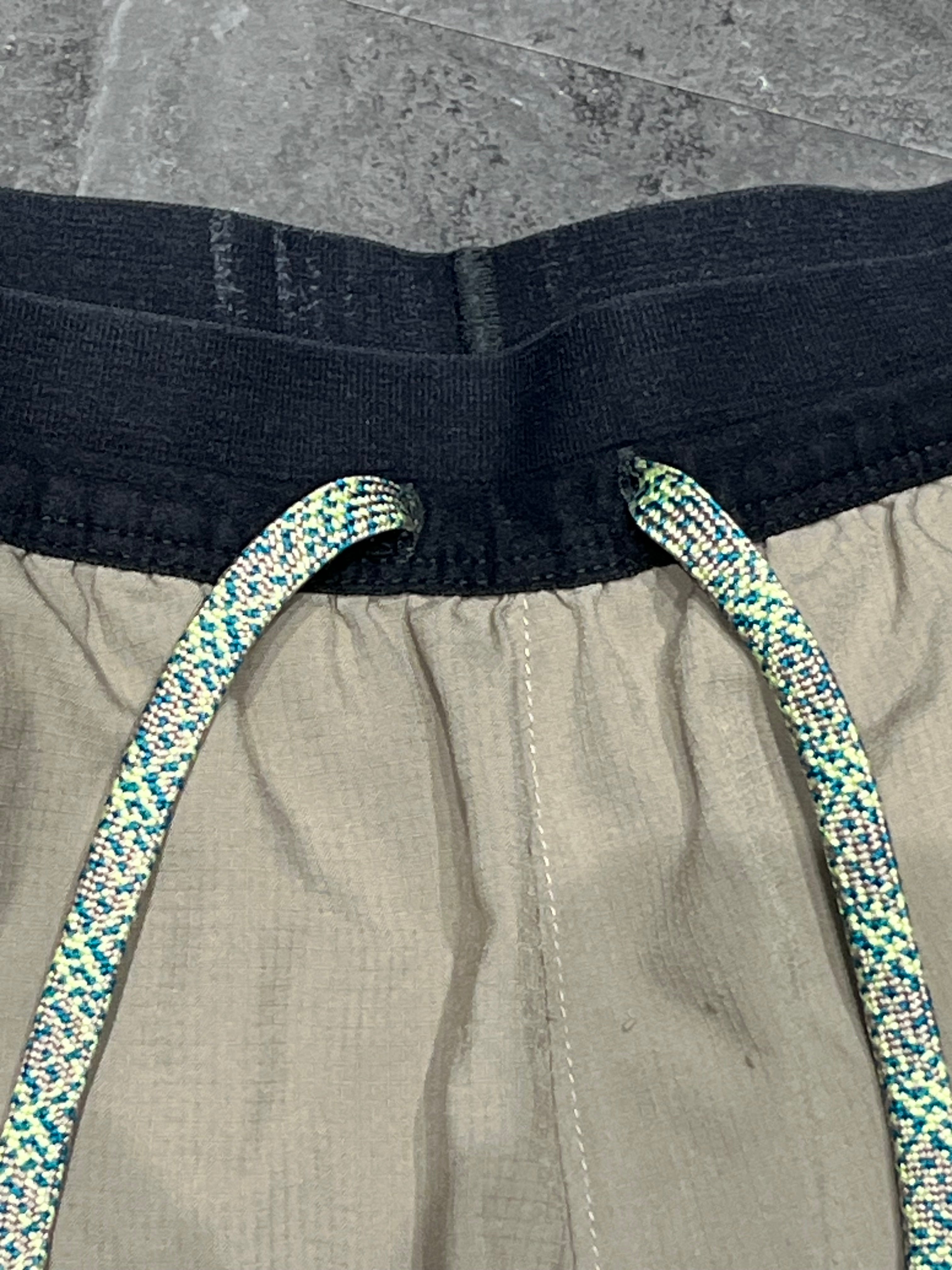 Lemon & Moon Fossil Nike Men’s Dri Fit Trail 5” Running Shorts