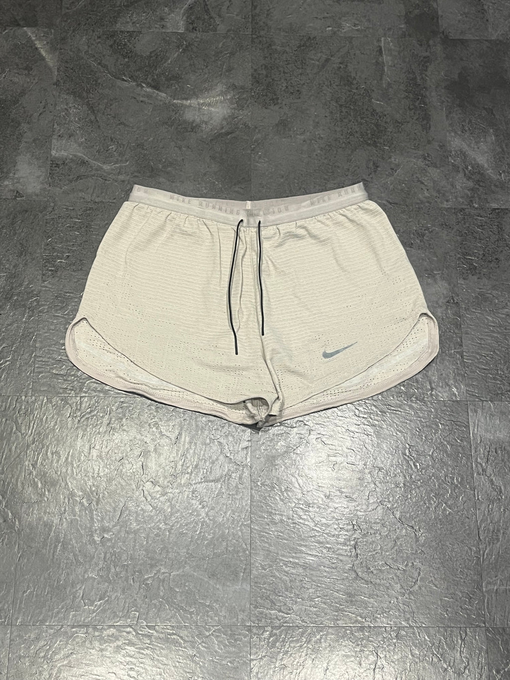 Light Grey / Beige Nike Men’s Dri Fit ADV Running Division Pinnacle 3” Shorts