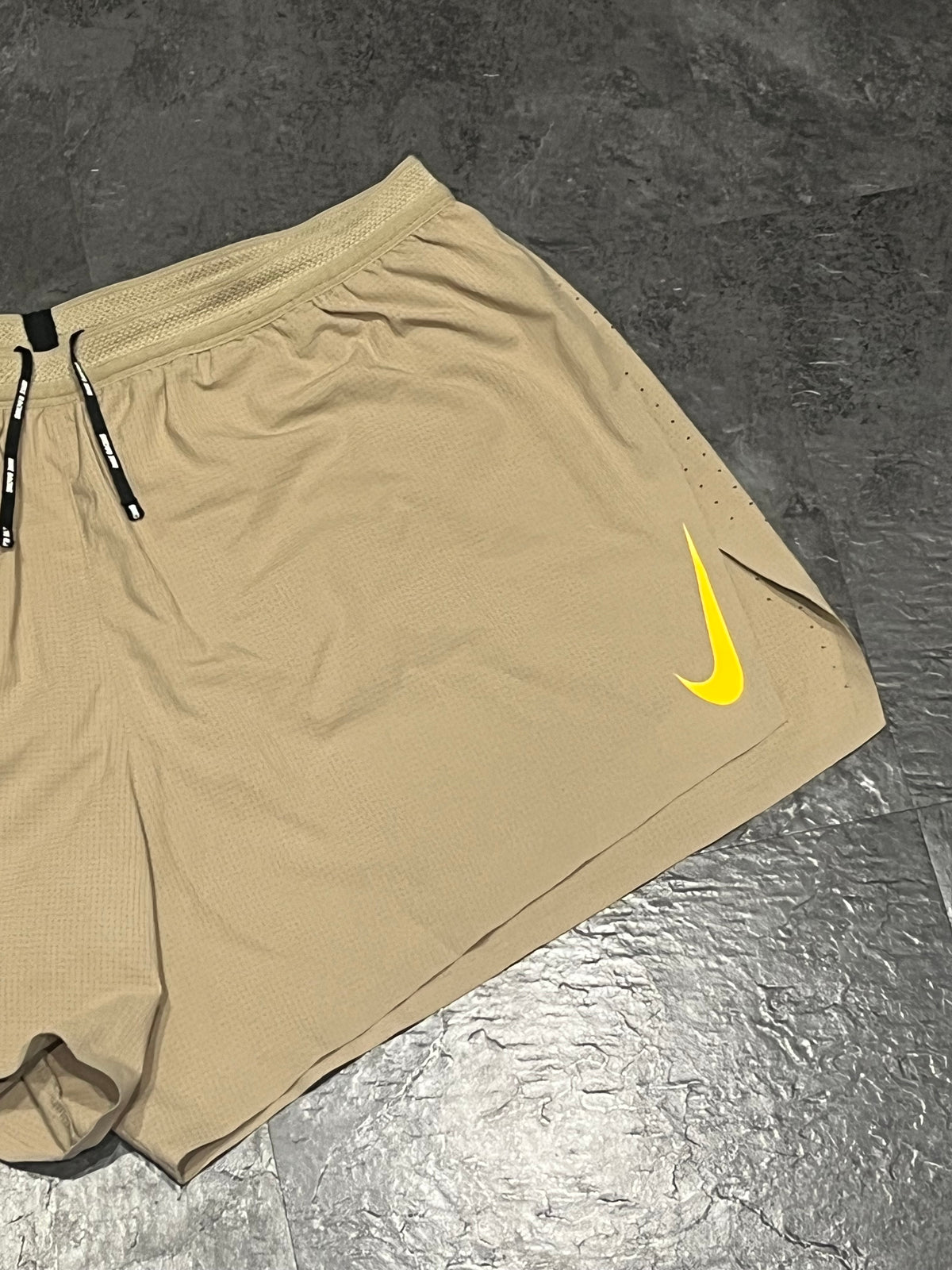Desert Tan Nike Men’s Dri Fit ADV Aeroswift 2” Racing Split Shorts