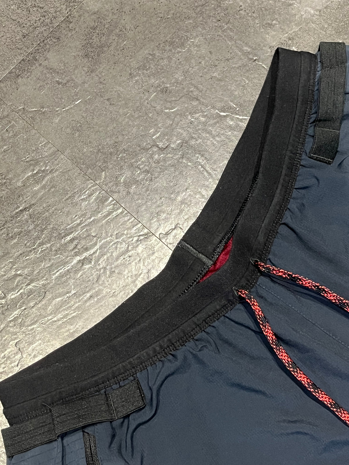 Navy & Burgundy Nike Men’s Dri Fit Trail 5” Brief Lined Running Shorts