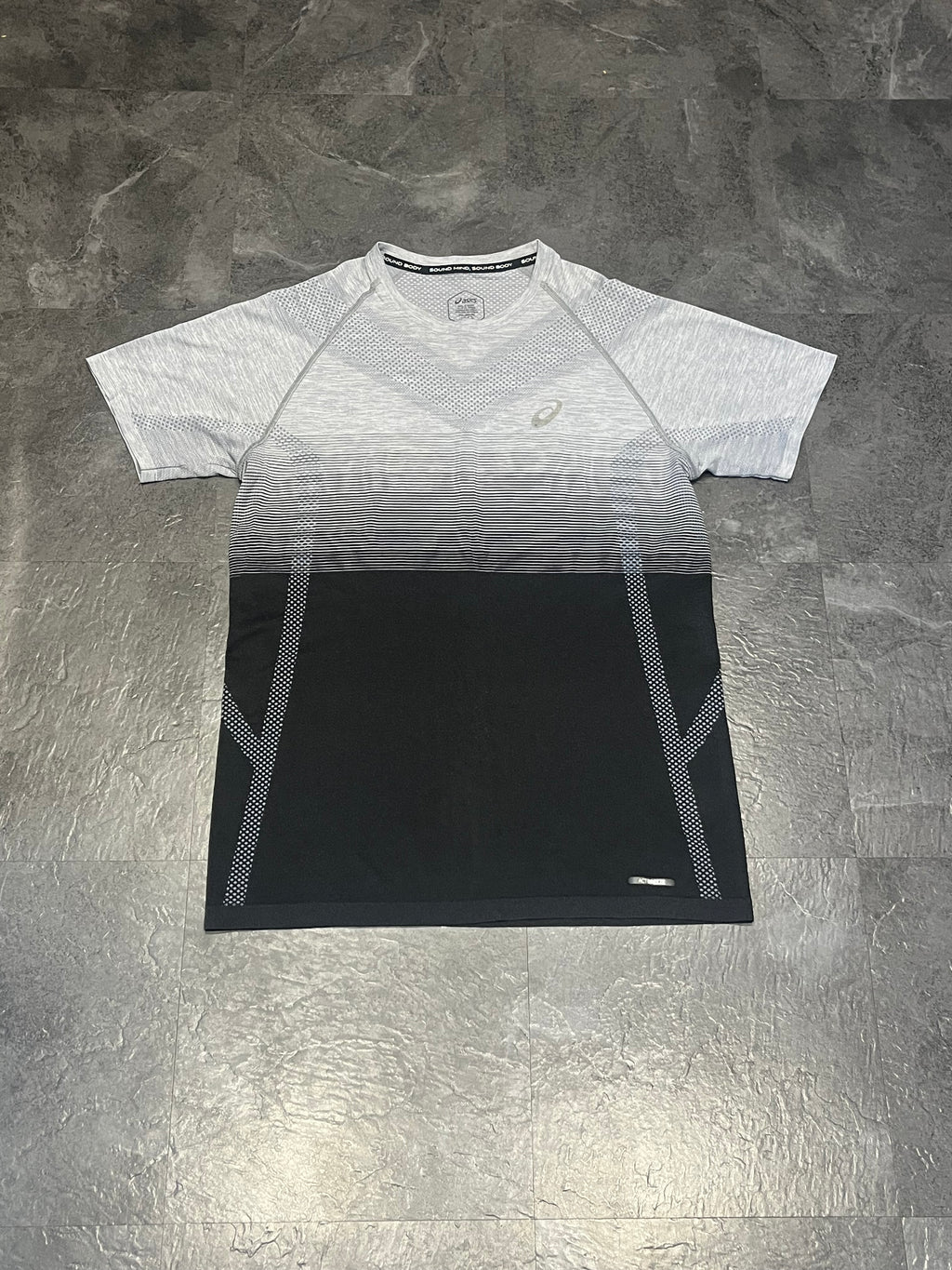 Grey/Black Asics Men’s Actibreeze Seamless Running T Shirt