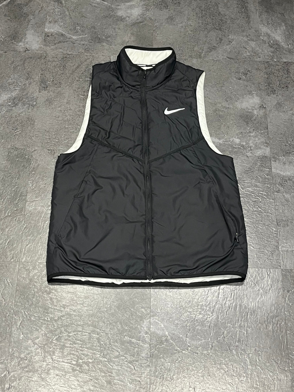 Black Nike Men’s Therma Fit Running Gilet
